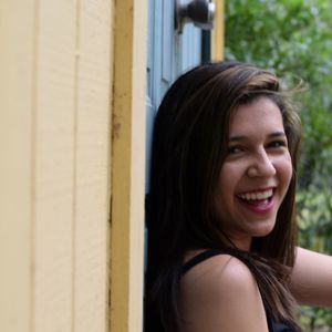 Meet your Posher, Lesly